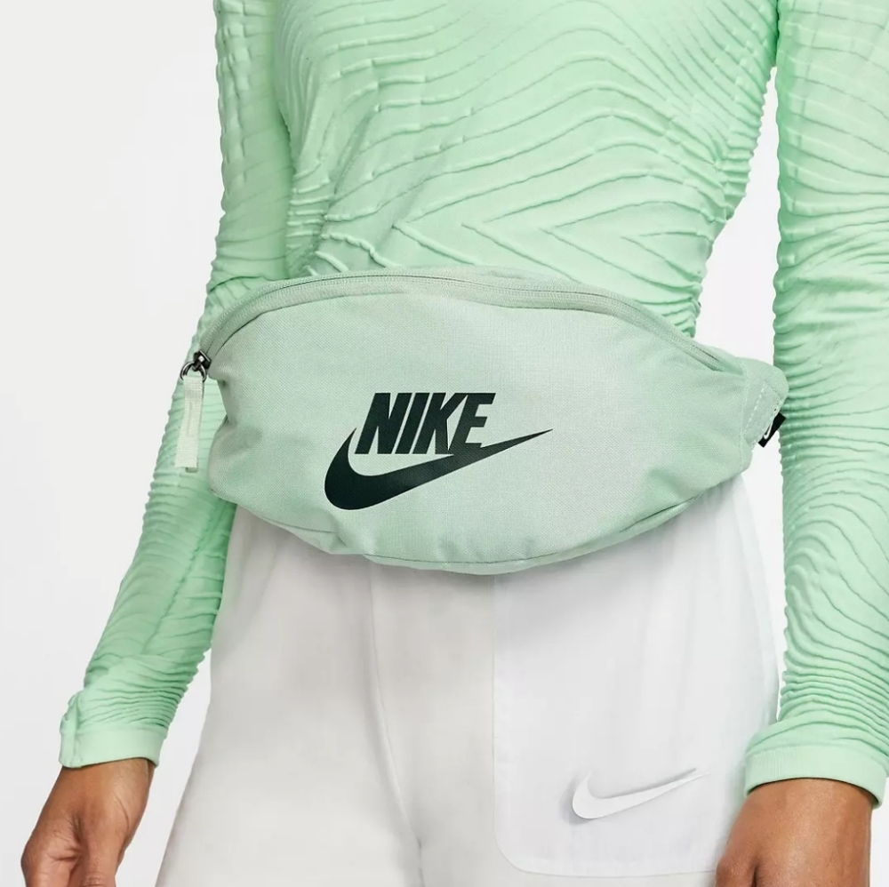 Nike fanny pack